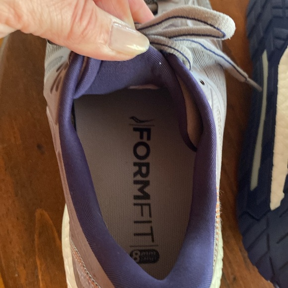 NWOT, Saucany,  Hurricane 23 shoes. - Picture 5 of 12